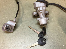 Load image into Gallery viewer, 03 04 05 06 07 08 09 SUZUKI SV650 SV 650 S COMPLETE LOCK SET KEY SET GAS CAP OEM