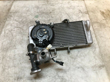 Load image into Gallery viewer, 18 19 20 2018 2019 2020 SUZUKI GSX250R GSX 250 R RADIATOR RAD WATER PUMP COOLER