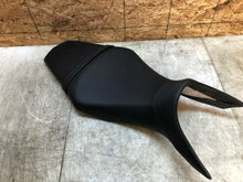 Load image into Gallery viewer, 14 15 16 2015 2016 YAMAHA FZ9 FZ09 FZ-09 FZ 900 RIDER SEAT PAD CUSION PILLION