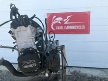 Load image into Gallery viewer, 04 05 2004 2005 SUZUKI GSXR GSX-R GSXR600 600 COMPLETE ENGINE MOTOR GARUNTEED