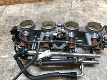 Load image into Gallery viewer, 06 07 2006 2007 SUZUKI GSX-R750 GSXR 750 THROTTLE BODIES BODY FUEL INJECTION OEM
