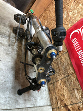 Load image into Gallery viewer, 01 02 03 2001-2003 SUZUKI GSXR GSX-R 750 FRONT END FRONT FORKS FORK TUBES BRAKES