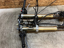 Load image into Gallery viewer, 1998-2001 98 99 00 01 YAMAHA YZFR1 YZF R1 FRONT FORKS FRONT END FORK TUBES NICE