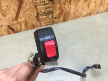 Load image into Gallery viewer, 00 01 02 KAWASAKI ZX6R ZX600 05 06 07 ZZR ZZR600 RIGHT BAR SWITCH ON OFF SWITCH