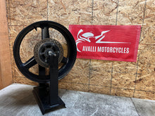 Load image into Gallery viewer, 99 00 01 02 1999 2000 2001 2002 YAMAHA YZFR6 YZF R6 REAR WHEEL BACK RIM STRAIGHT