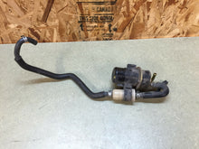 Load image into Gallery viewer, 01 02 03 04 05 2001-2005 YAMAHA FZS1000 FZ1 FZ 1000 FUEL PUMP GAS PUMP DELIVERY