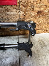 Load image into Gallery viewer, 08 09 10 2008 2009 SUZUKI GSXR GSX-R 600 750 FRONT END FRONT FORKS FORK TUBES