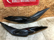 Load image into Gallery viewer, 2009-2015 10 11 12 13 14 15 SUZUKI VSTROM DL 650 SVF LEFT RIGHT TAIL FAIRING