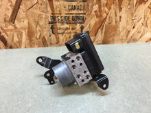 Load image into Gallery viewer, 2017 2018 17 18 KAWASAKI NINJA 650 EX650 ABS BRAKE PUMP MODULE CONTROLLER