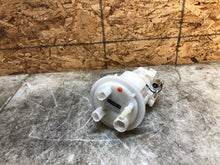 Load image into Gallery viewer, 2006-2007 06 07 YAMAHA YZFR6 YZF R6 R FUEL PUMP GAS PUMP SENDING UNIT PETROL OEM