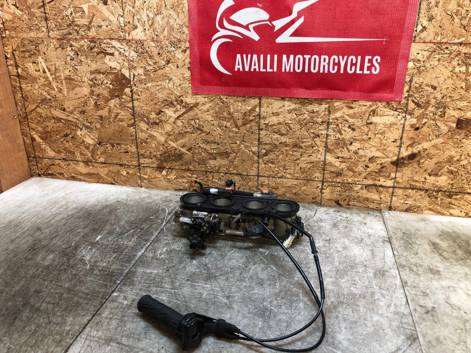 2004 2005 04 05 KAWASAKI NINJA ZX10R ZX10-R ZX10 THROTTLE BODIES