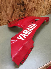 Load image into Gallery viewer, 99 00 01 02 1999 YAMAHA YZF-R6 YZF R6 RIGHT SIDE LOWER FAIRING BELLY FAIRING OEM