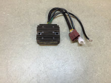Load image into Gallery viewer, KTM DUKE 690 ADVENTURE 1190 RC8 REGULATOR RECTIFIER REG REC CHARGING SYSTEM OEM