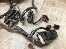 Load image into Gallery viewer, 08 09 10 11 2008-2011 HONDA CBR1000RR CBR 1000RR WIRING HARNESS LOOM ECU CDI ECM
