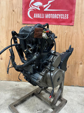 Load image into Gallery viewer, 18 19 20 21 HUSQVARNA VITPILEN 401 COMPLETE ENGINE MOTOR RUNS GUARANTEED 2K MILE
