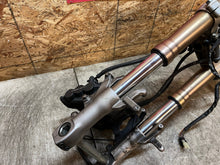 Load image into Gallery viewer, 98 99 01 02 KAWASAKI NINJA ZX7-R ZX7R FRONT FORKS FRONT END FORK TUBES STRAIGHT