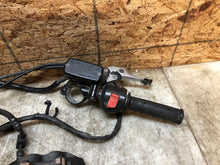 Load image into Gallery viewer, 99 00 1999 2000 HONDA CBR600 CBR 600 F4 BRAKE CALIPERS & CLIP ON HANDLE BAR