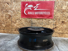 Load image into Gallery viewer, 99 00 01 02 1999 2000 2001 2002 YAMAHA YZFR6 YZF R6 REAR WHEEL BACK RIM STRAIGHT