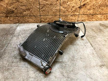 Load image into Gallery viewer, 01 02 03 2001 2002 SUZUKI GSX-R750 GSXR750 GSXR 600 RADIATOR RAD ENGINE COOLER