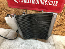 Load image into Gallery viewer, 06 07 2006 2007 SUZUKI GSX-R750 GSXR 600 750 RADIATOR RAD ENGINE COOLER FAN OEM