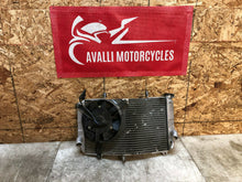 Load image into Gallery viewer, 01 02 03 2001 2002 SUZUKI GSX-R750 GSXR750 GSXR 600 RADIATOR RAD ENGINE COOLER