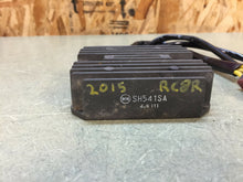 Load image into Gallery viewer, KTM DUKE 690 ADVENTURE 1190 RC8 REGULATOR RECTIFIER REG REC CHARGING SYSTEM OEM