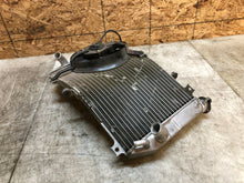 Load image into Gallery viewer, 01 02 03 2001 2002 SUZUKI GSX-R750 GSXR750 GSXR 600 RADIATOR RAD ENGINE COOLER
