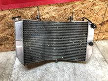 Load image into Gallery viewer, 01 02 03 2001 2002 SUZUKI GSX-R750 GSXR750 GSXR 600 RADIATOR RAD ENGINE COOLER
