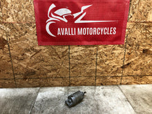 Load image into Gallery viewer, 06 07 2006 2007 SUZUKI GSX-R750 GSXR 600 750 STARTER STARTING MOTOR MITSUBA OEM