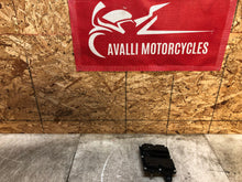 Load image into Gallery viewer, 2020 2021 2022 2023 GMC SIERRA DENALI 2500 3500 CHASIS CONTROL MODULE 812928414