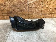 Load image into Gallery viewer, 01 02 03 2001-2003 SUZUKI GSXR GSX-R GSX-R600 750 RIGHT SIDE RAM AIR DUCT TUBE