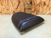 Load image into Gallery viewer, 01 02 03 2001 2002 2003 SUZUKI GSXR GSX-R GSX-R600 750 REAR PASSENGER BACK SEAT