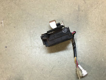 Load image into Gallery viewer, 08 09 10 2008 2009 SUZUKI GSXR GSX-R 600 750 SERVO MOTOR EXHAUST VALVE MOTOR