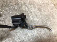 Load image into Gallery viewer, 04 05 06 07 08 YAMAHA FZ-6 FZ6 FZ600 FZ 6 FRONT BRAKE CALIPERS BRAKES MASTER