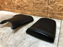 Load image into Gallery viewer, 05 06 2005 2006 HONDA CBR600RR CBR 600 RR FRONT & REAR SEAT SEATS PASSENGER PAD