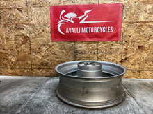 Load image into Gallery viewer, 99 00 01 02 1999 2000 2001 2002 YAMAHA YZFR6 YZF R6 REAR WHEEL BACK RIM STRAIGHT
