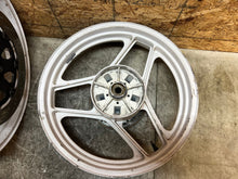 Load image into Gallery viewer, 85 86 87 88 89 SUZUKI GSXR GSX-R GSX-R750 750 SLABSIDE FRONT REAR WHEELS RIMS