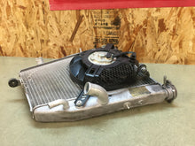Load image into Gallery viewer, 11 12 13 14 15 16 17 18 SUZUKI GSX-R750 GSXR 600 750 RADIATOR RAD ENGINE COOLER