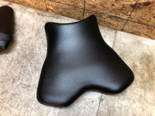 Load image into Gallery viewer, 2016 15 16 17 18 19 YAMAHA YZFR1 YZF R1 FRONT & REAR SEATS RIDER PASSENGER SEAT