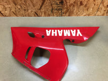 Load image into Gallery viewer, 99 00 01 02 1999 YAMAHA YZF-R6 YZF R6 RIGHT SIDE LOWER FAIRING BELLY FAIRING OEM