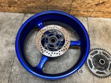 Load image into Gallery viewer, 06 07 2006 2007 SUZUKI GSX-R750 GSXR 600 750 REAR WHEEL BACK RIM STRAIGHT