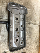 Load image into Gallery viewer, 12 13 14 15 16 17 18 TRIUMPH TIGER 1200 EXPLORER XC CYLINDER HEAD VALVE COVER
