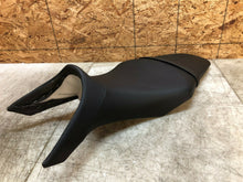 Load image into Gallery viewer, 14 15 16 2015 2016 YAMAHA FZ9 FZ09 FZ-09 FZ 900 RIDER SEAT PAD CUSION PILLION