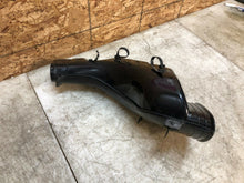 Load image into Gallery viewer, 01 02 03 2001-2003 SUZUKI GSXR GSX-R GSX-R600 750 RIGHT SIDE RAM AIR DUCT TUBE