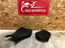 Load image into Gallery viewer, 08 09 10 11 2008-2011 HONDA CBR1000RR CBR 1000 RR FRONT REAR SEAT SEATS PAIR OEM