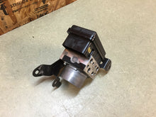 Load image into Gallery viewer, 2017 2018 17 18 KAWASAKI NINJA 650 EX650 ABS BRAKE PUMP MODULE CONTROLLER