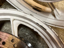 Load image into Gallery viewer, 85 86 87 88 89 SUZUKI GSXR GSX-R GSX-R750 750 SLABSIDE FRONT REAR WHEELS RIMS