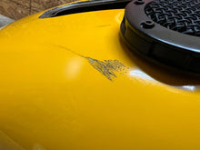 Load image into Gallery viewer, HARLEY DAVIDSON FAT BOY FLSTFI FATBOY SOFTAIL SOFT TAIL GAS TANK FUEL TANK