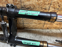 Load image into Gallery viewer, 06 07 2006 2007 SUZUKI GSX-R750 GSXR 600 750 FRONT FORKS FORK TUBES FRONT END