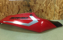 Load image into Gallery viewer, 96 97 98 99 1996-1999 SUZUKI GSX-R750 GSXR 750 SRAD RIGHT SIDE TAIL FAIRING COWL